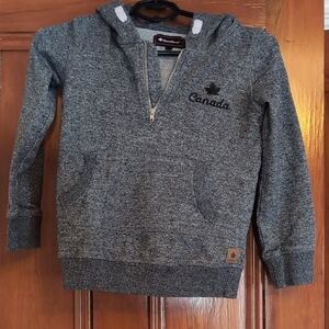 Gray Crew Neck Sweatshirt with Ribbed Details